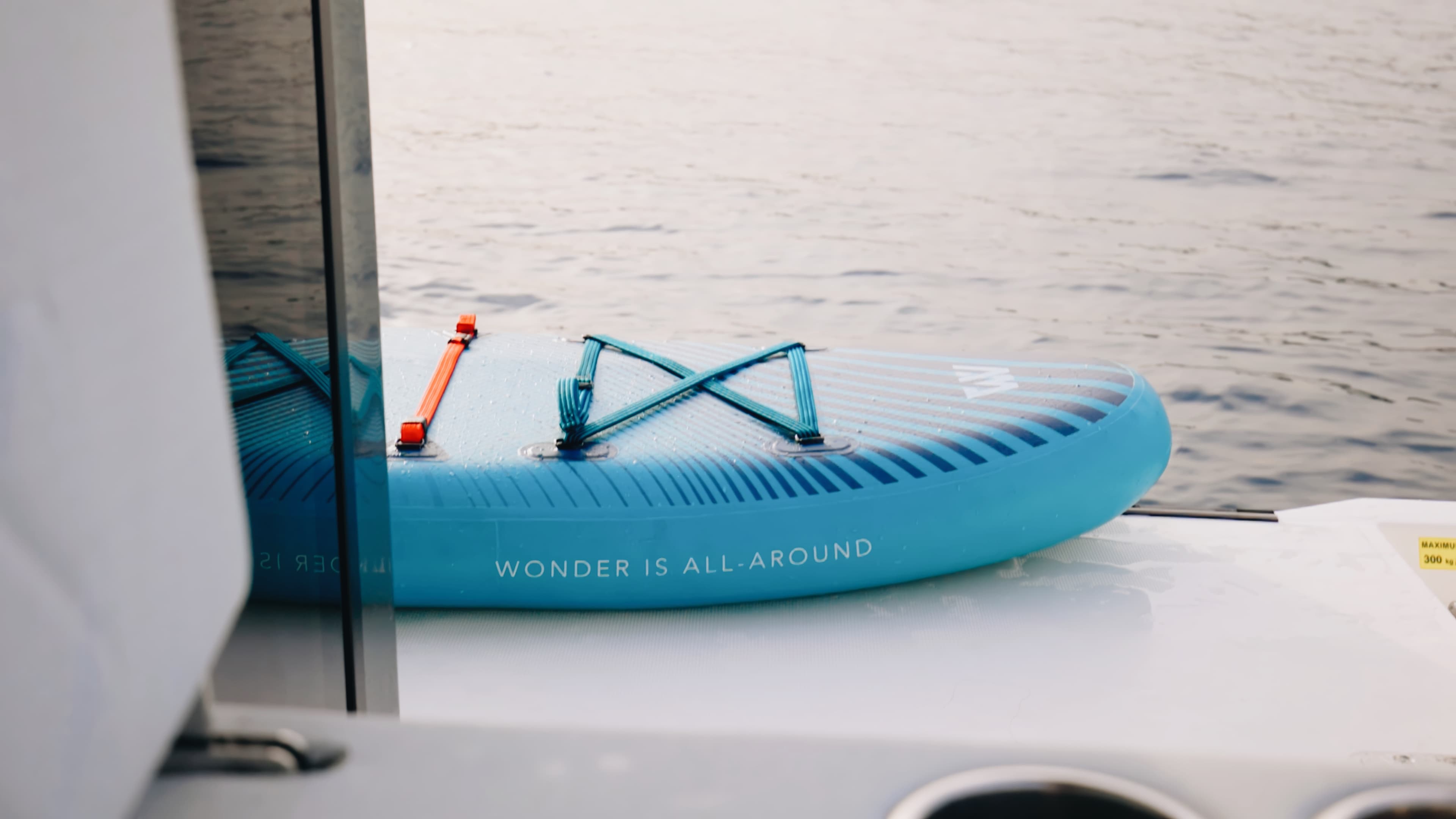 CRUSEAS | DAY CHARTERS